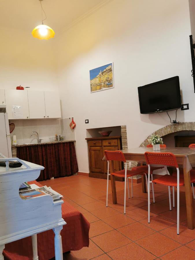 Il Piccolo Lord Apartment La Spezia Luaran gambar